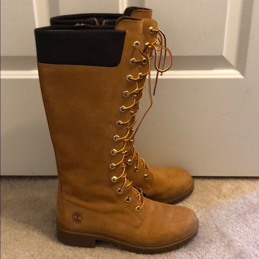 Ladies Timberland 14 inch boots. Essentially new.
